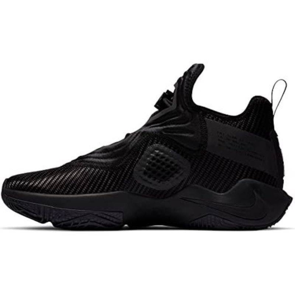 Nike Lebron Soldier sneaker